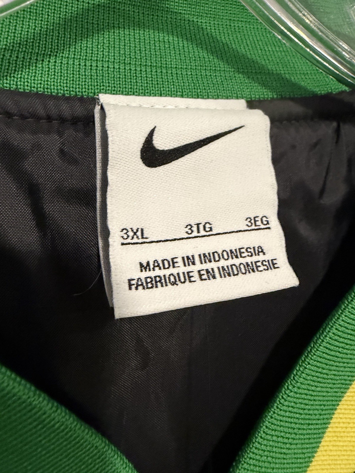 Oregon Ducks Men’s 3XL Nike Legacy Full-Snap Water Repellent Bomber Jacket Black