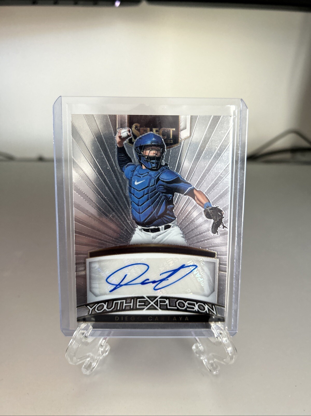 2023 Panini Select – Youth Explosion Signatures #YES-DC Diego Cartaya (AU, RC)