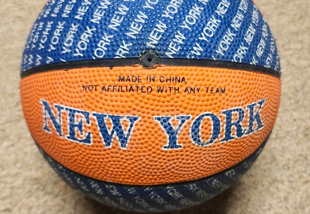 Vintage 90s New York Mini Basketball 7″ inch