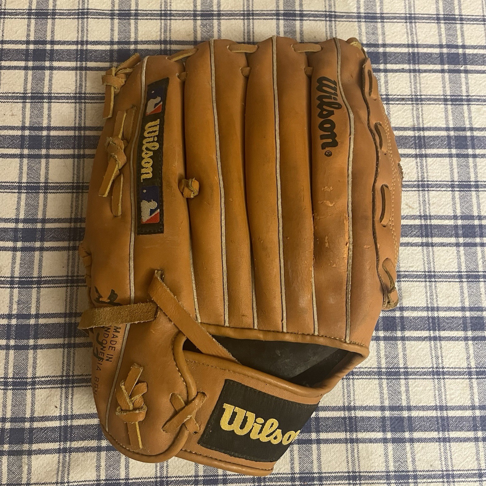 Wilson Advisory Staff A2489 Baseball Glove Dual Hinge 12.5″ Staff Leather RHT