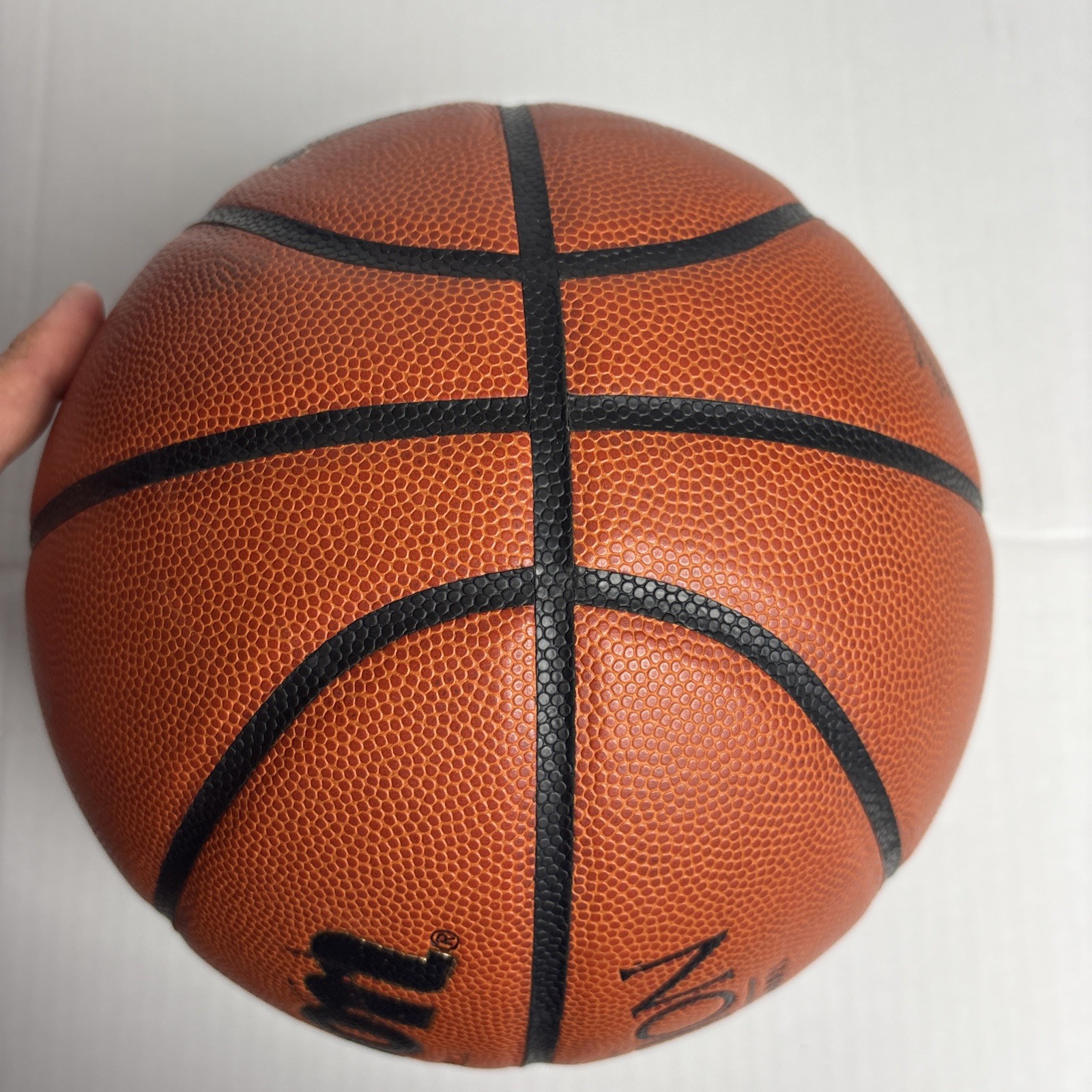 Wilson Microfiber Game Ball Unknown Autographed Evolution 28.5″ Vintage