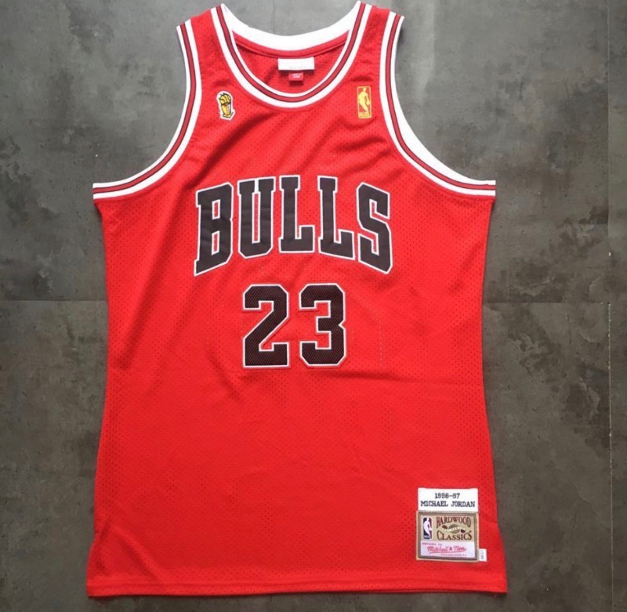Chicago Bulls Michael Jordan NBA Finals vintage red basketball jersey
