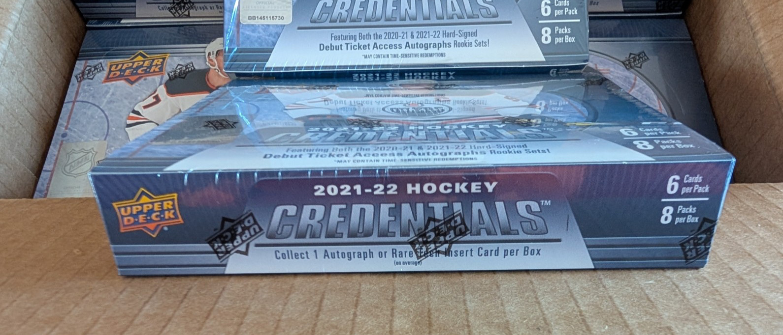 2021-22 Upper Deck Credentials NHL Hobby Box 1 auto or non-auto acetate per box