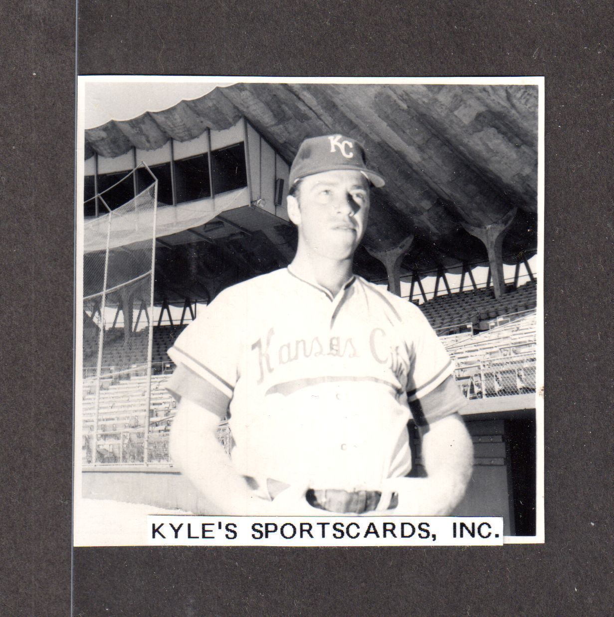 Mike Fiore KC ROYALS UNSIGNED 3-1/8 x 3-1/8 B & W ORIGINAL SNAPSHOT PHOTO #3