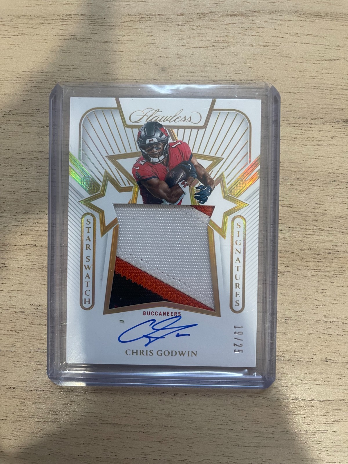2024 Panini Flawless – Star Swatch Signatures Chris Godwin #SS-CGN Gold /25
