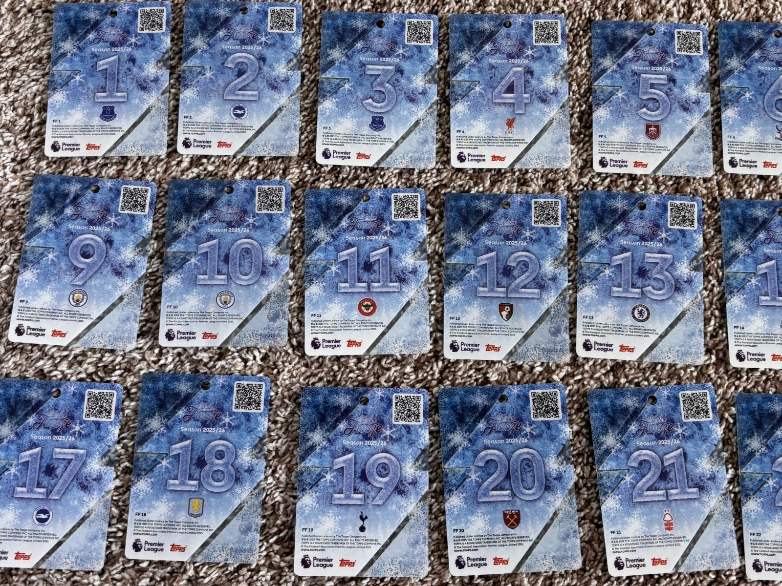 2025-26 Topps Premiere League Festive Freeze 24 Card Set Advent Calendar Holiday