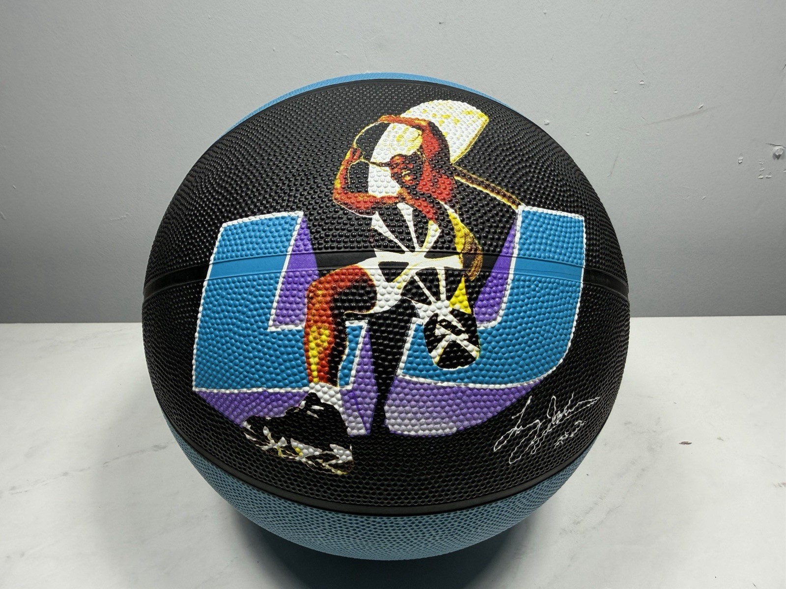 Larry Johnson Vintage Retro Basketball Converse Power Forward NBA Memorabilia