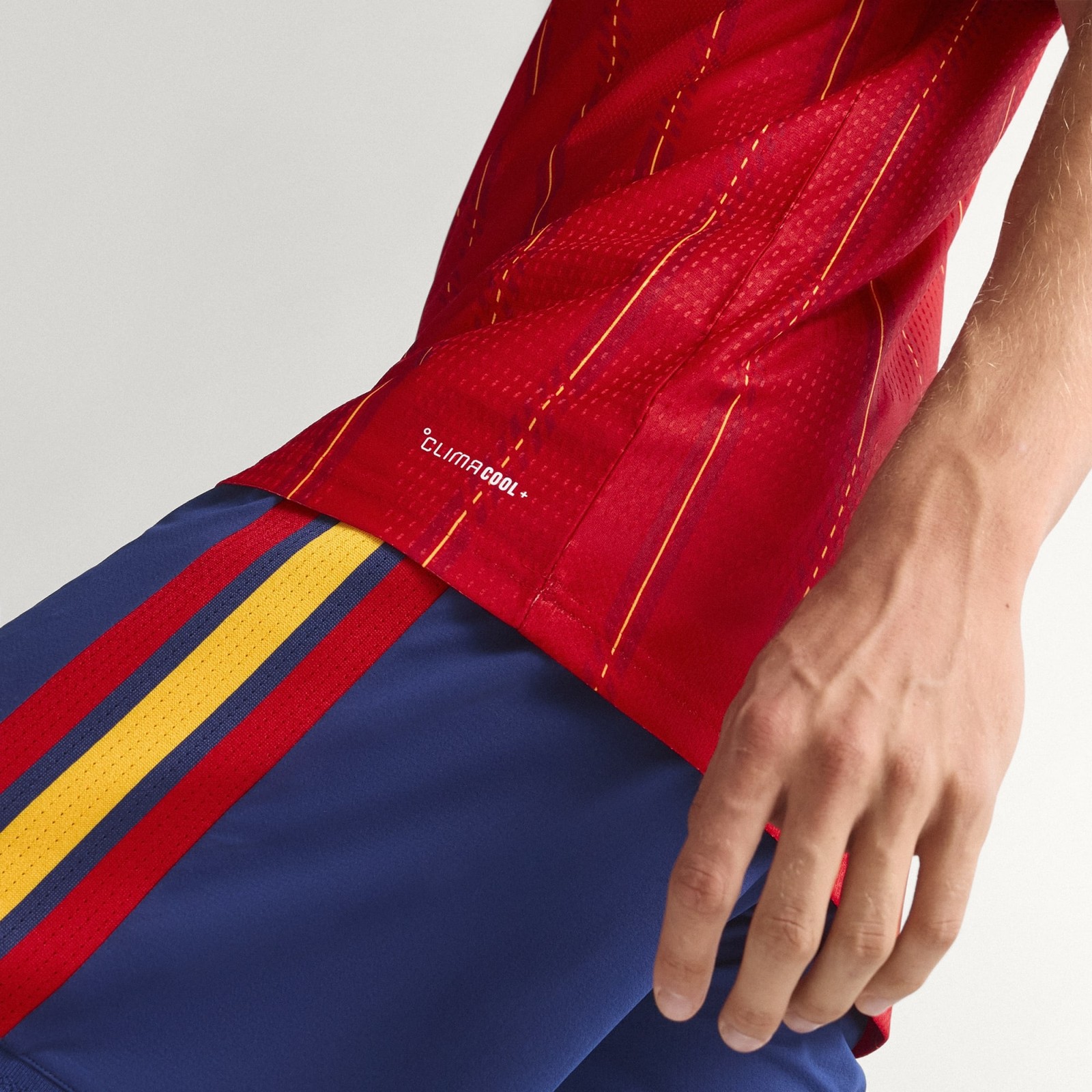 Adidas Spain 2026 Authentic Home Jersey Red Kit | Men’s Size Large | JN4366