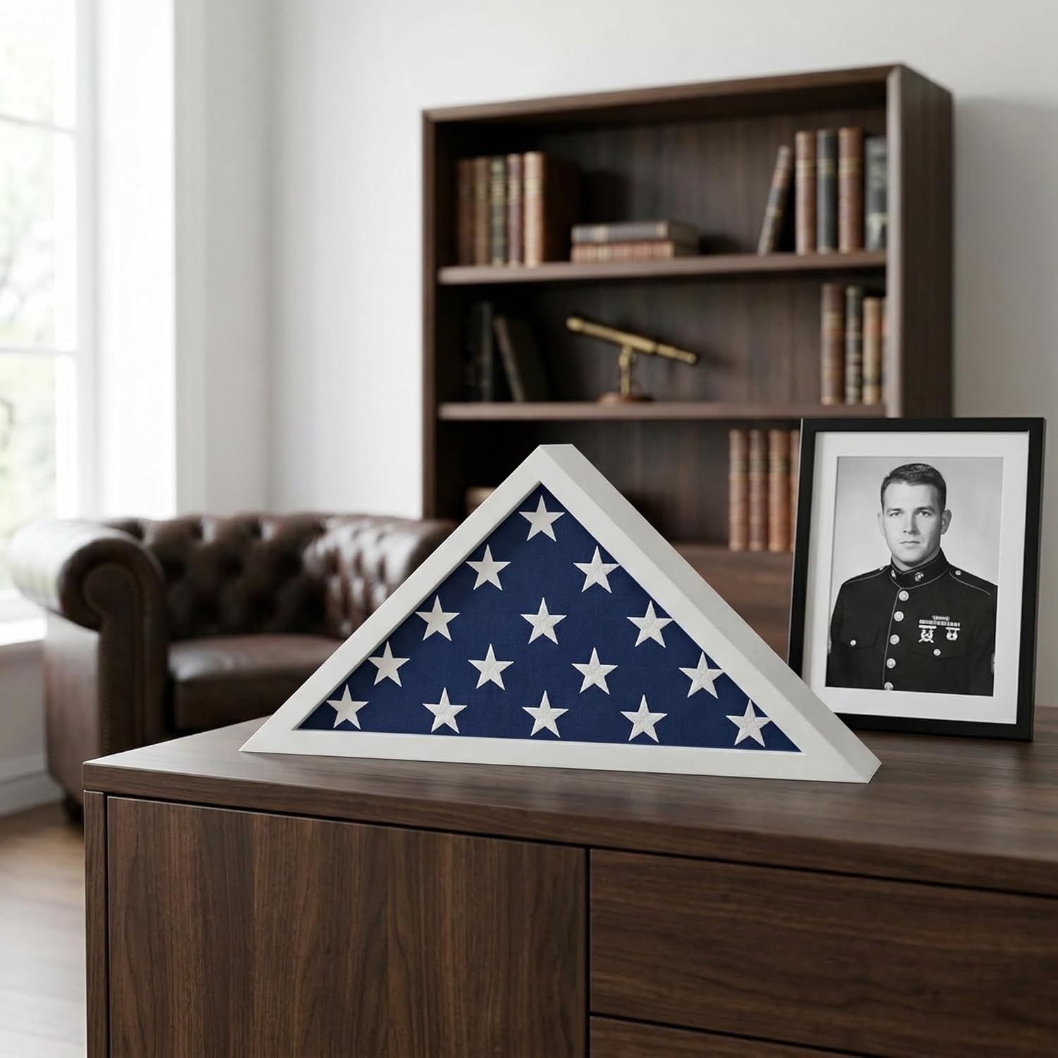 Sleek Triangular Flag Case in White for 5×9.5′ Burial Flags – Timeless Elegance