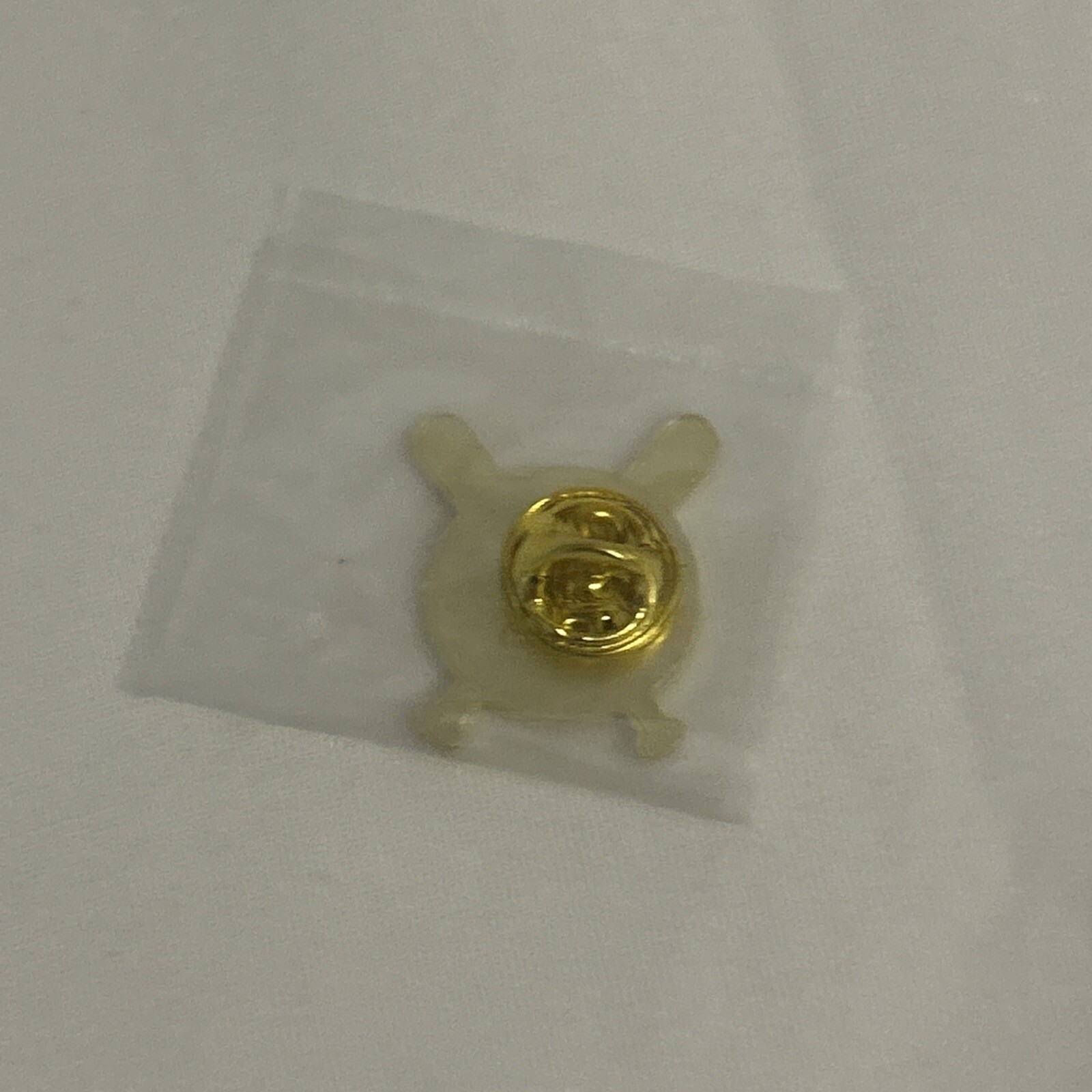 RARE Chicago Cubs Team Logo & Crossed Bats Unocal Lapel Pin #3, NEW IN PACKAGE!!