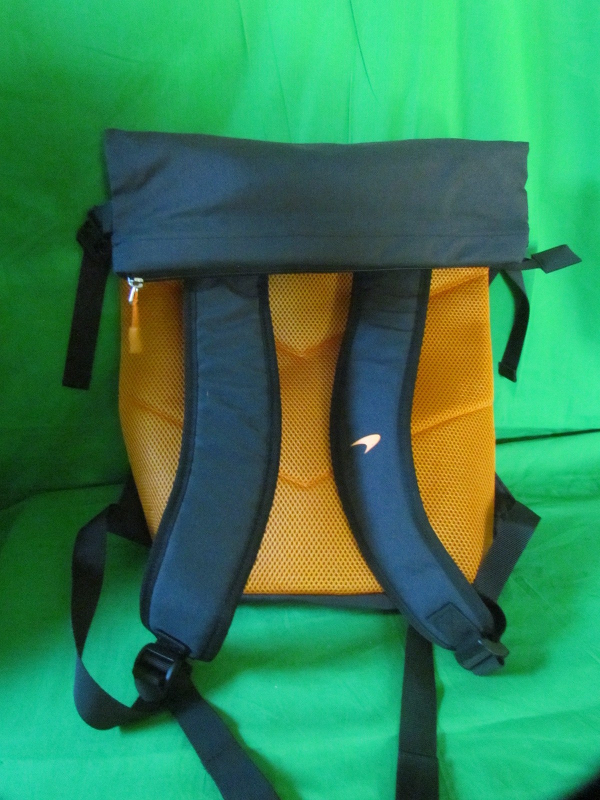 Official McLaren Formula 1 F1 Team Backpack Roll Top Bag Sponsor Logo Excellent