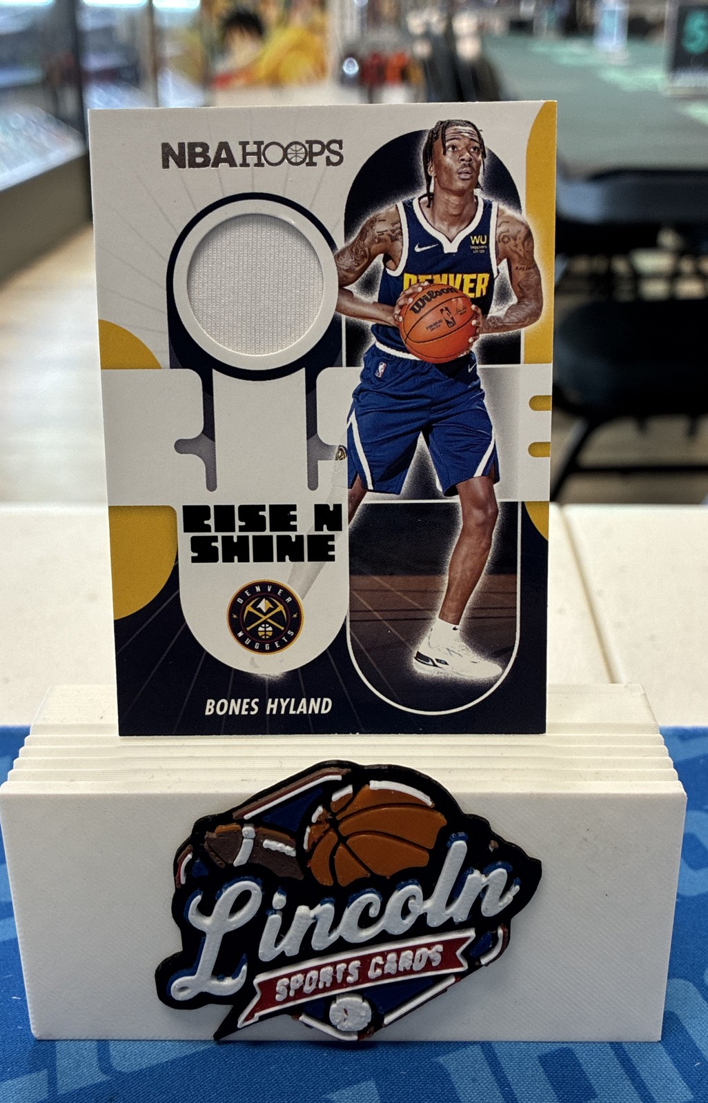 2021-22 Panini NBA Hoops – Rise N Shine Memorabilia Bones Hyland #RS-NH (MEM,…
