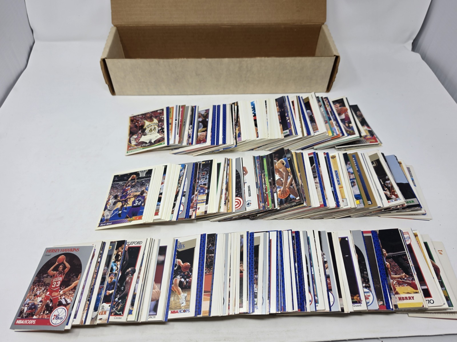Large Lot 80s 90s 2000s Basketball Football Baseball Trading Cards 1000 +/- Lot7