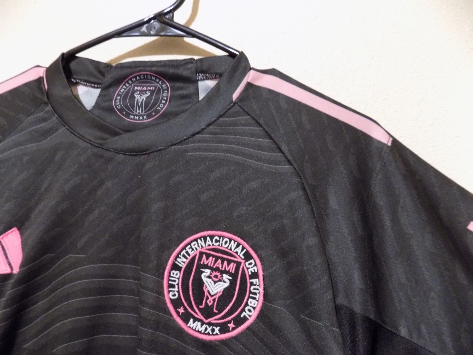 Messi Inter Miami CF Soccer Jersey (Small/Medium Adult) Stitched patch/good
