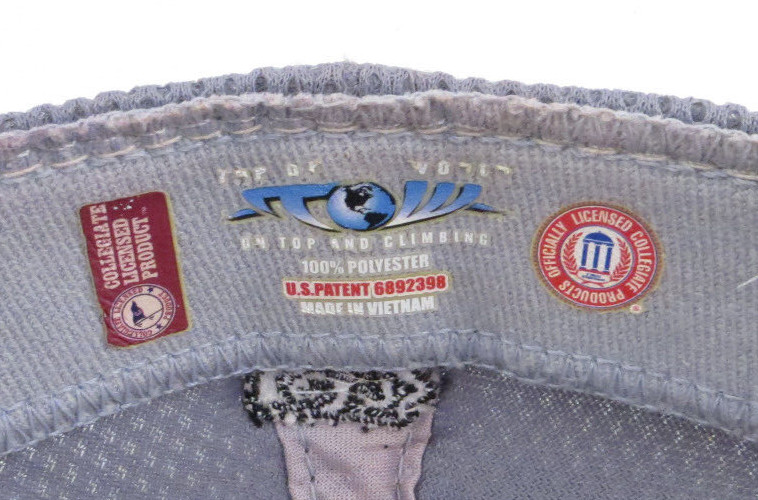 On Top of the World One Fit Wisconsin Badgers One Size Fitted Hat Football Gray