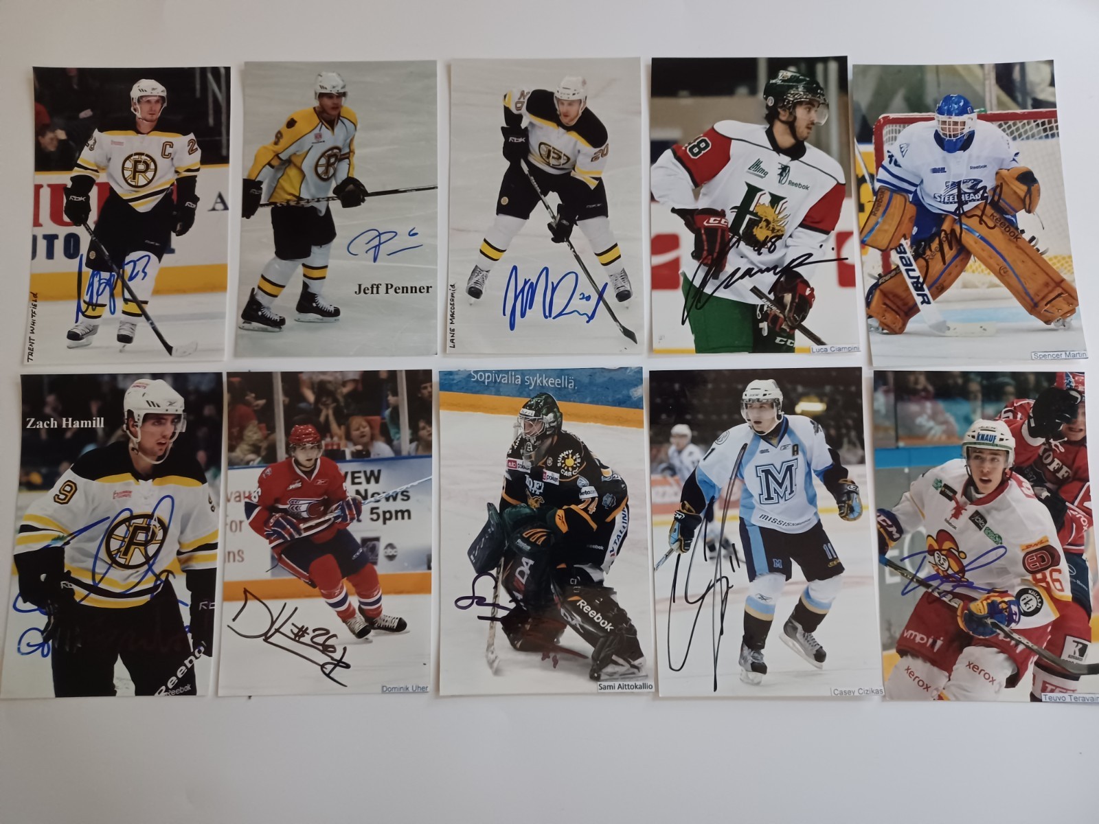 Minor League Hockey HUGE Lot of (200) Signed 4×6 Photos – All Different