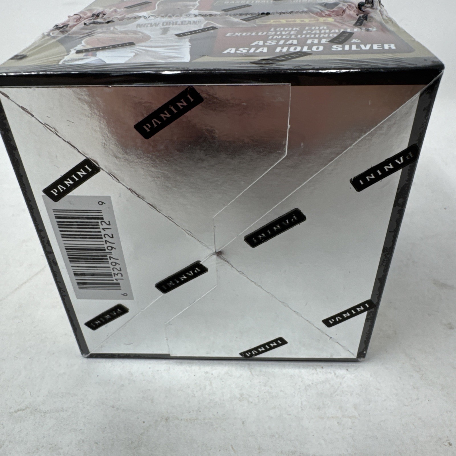 2020-21 Revolution Basketball Tmall Hobby Box 1 of 1 Chase Ant Man Chase 🐜