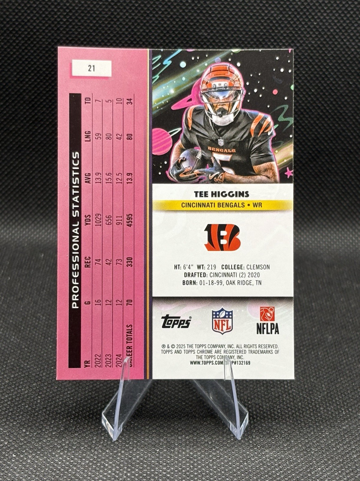 Tee Higgins 2025 Topps Chrome Cosmic #21 Cincinnati Bengals