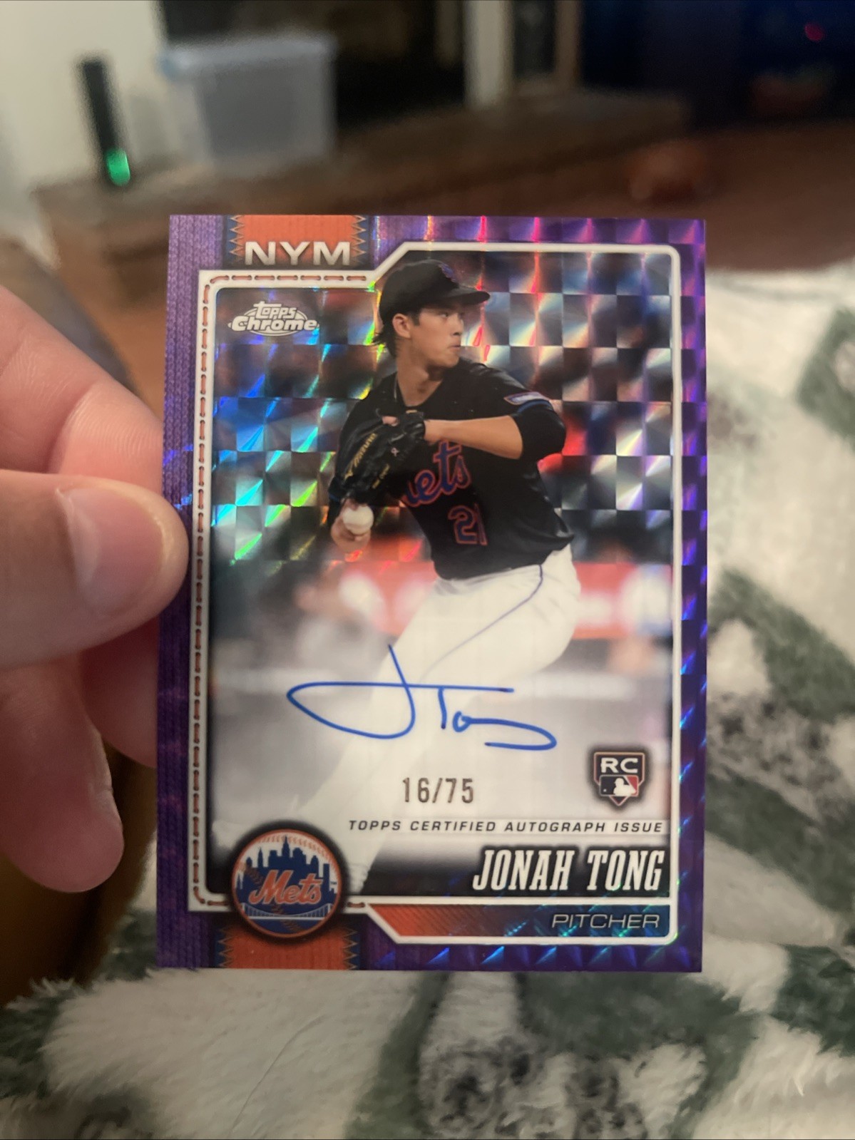 2026 Topps Chrome Jonah Tong Purple Geometric Auto #/75 RC 🔥 METS