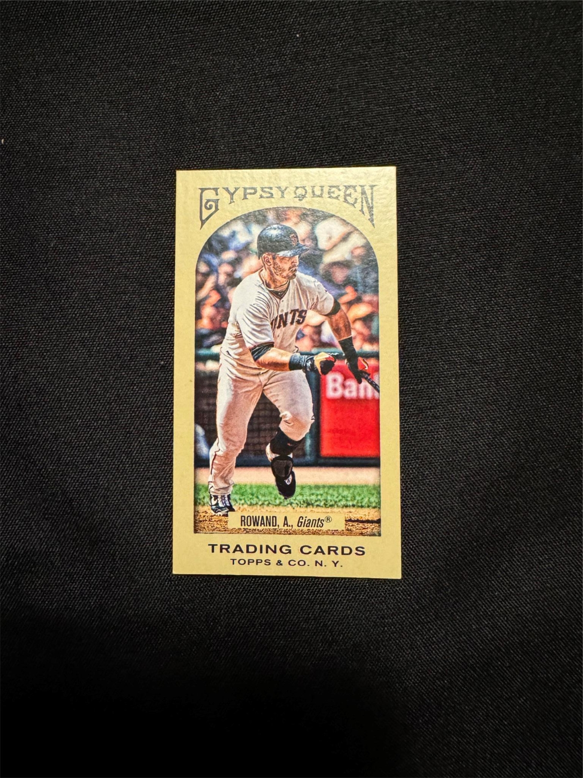 CT38) 2011 Topps Gypsy Queen Mini AARON ROWAND #210 Red Back SF Giants