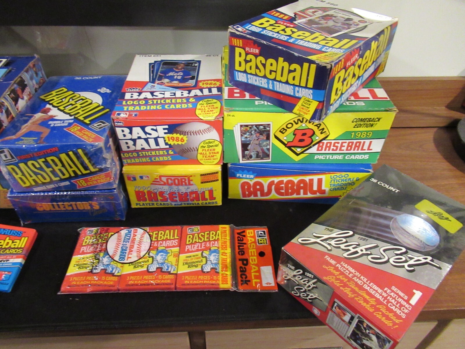 HUGE Lot of 300 Unopened Old Vintage Baseball Cards in Wax Cello Rack Packs