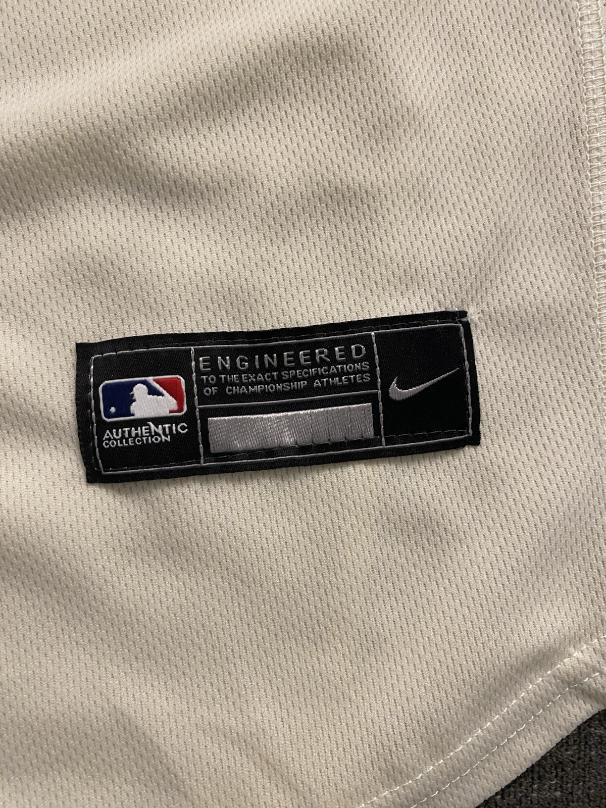 Nike Authentic Atlanta Braves Ozzie Albies Cream Jersey Size 48 XL Dual Patch