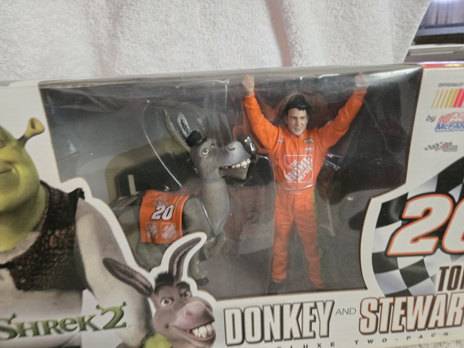 Donkey and Tony Stewart Shrek 2 NASCAR Limited Edition figures Action McFarlane