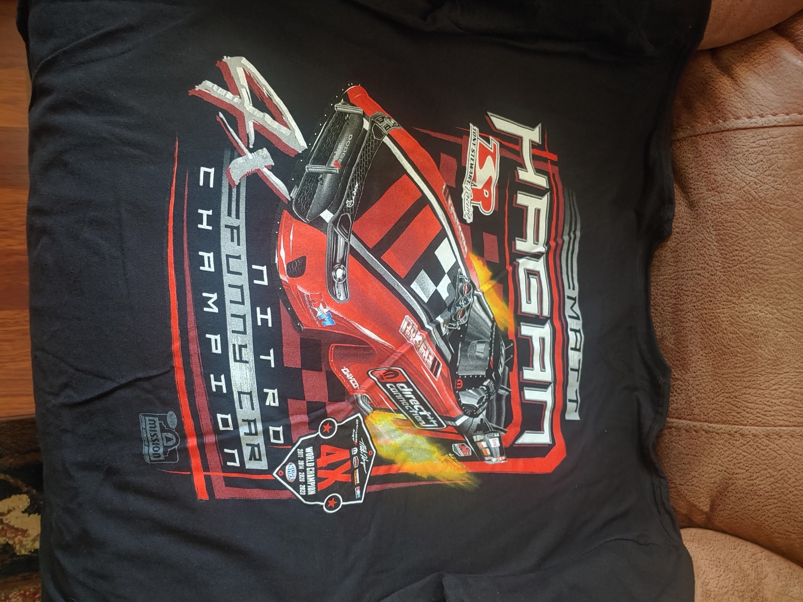 Gildan Matt Hagan NHRA Racing Shirt XL Black/Red/White 2011 World Champ