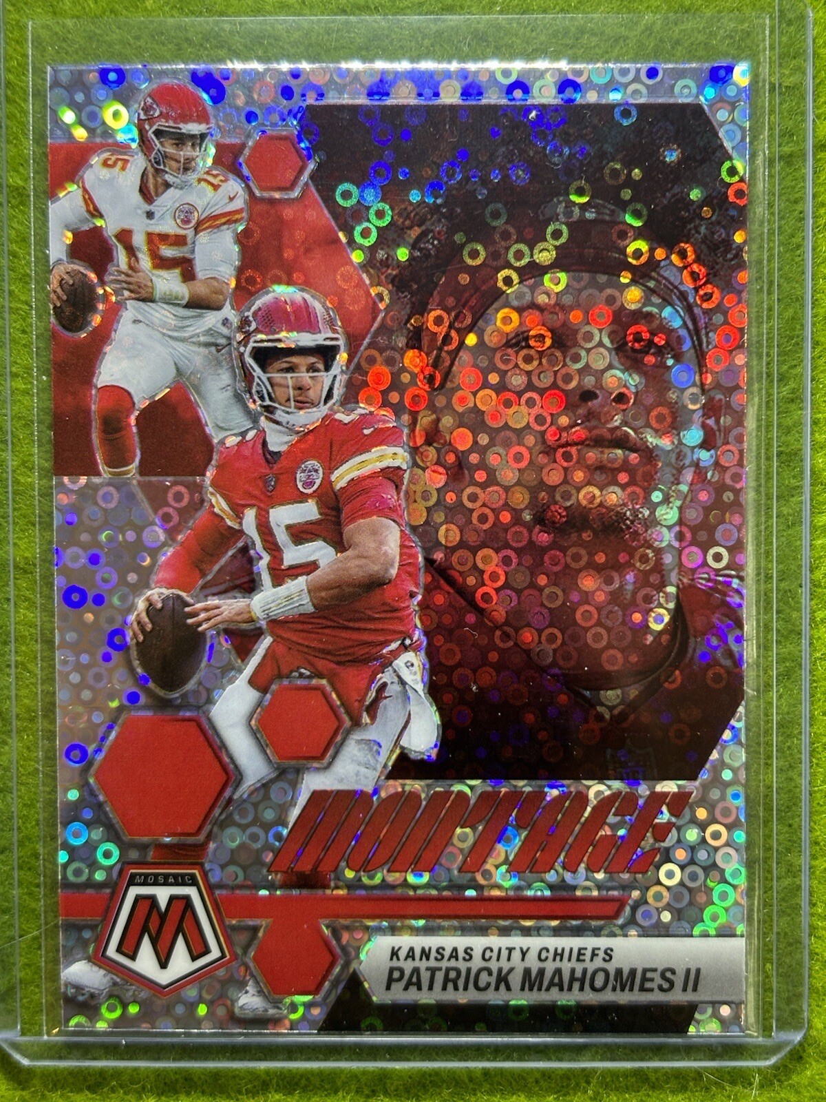 Patrick Mahomes SILVER PRIZM MOSAIC NO HUDDLE DISCO CARD 2023 Mosaic CHIEFS SP