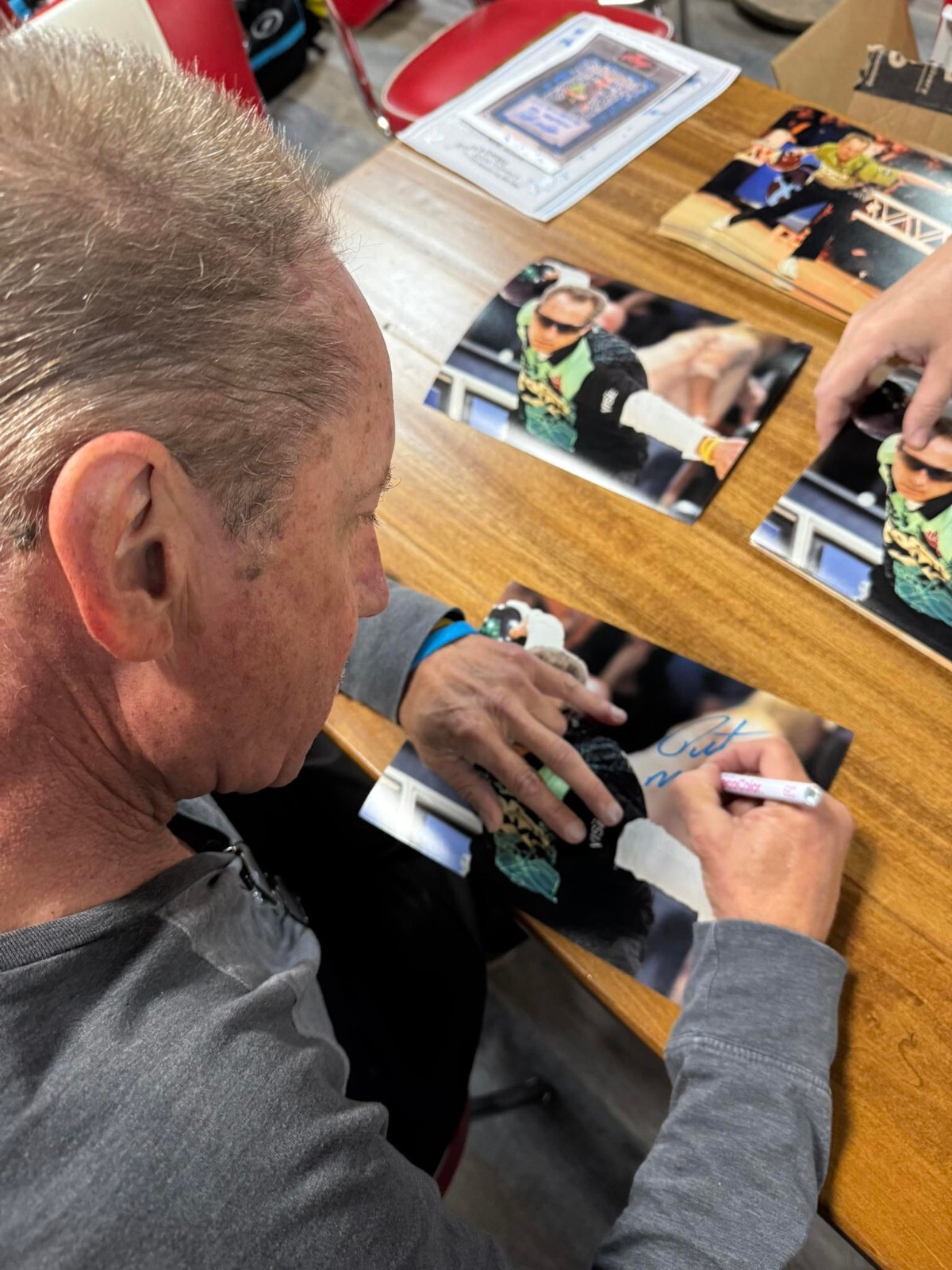 Pete Weber Autographed 8×10 Photo Inscribed Who Do You Think You Are I AM – JSA