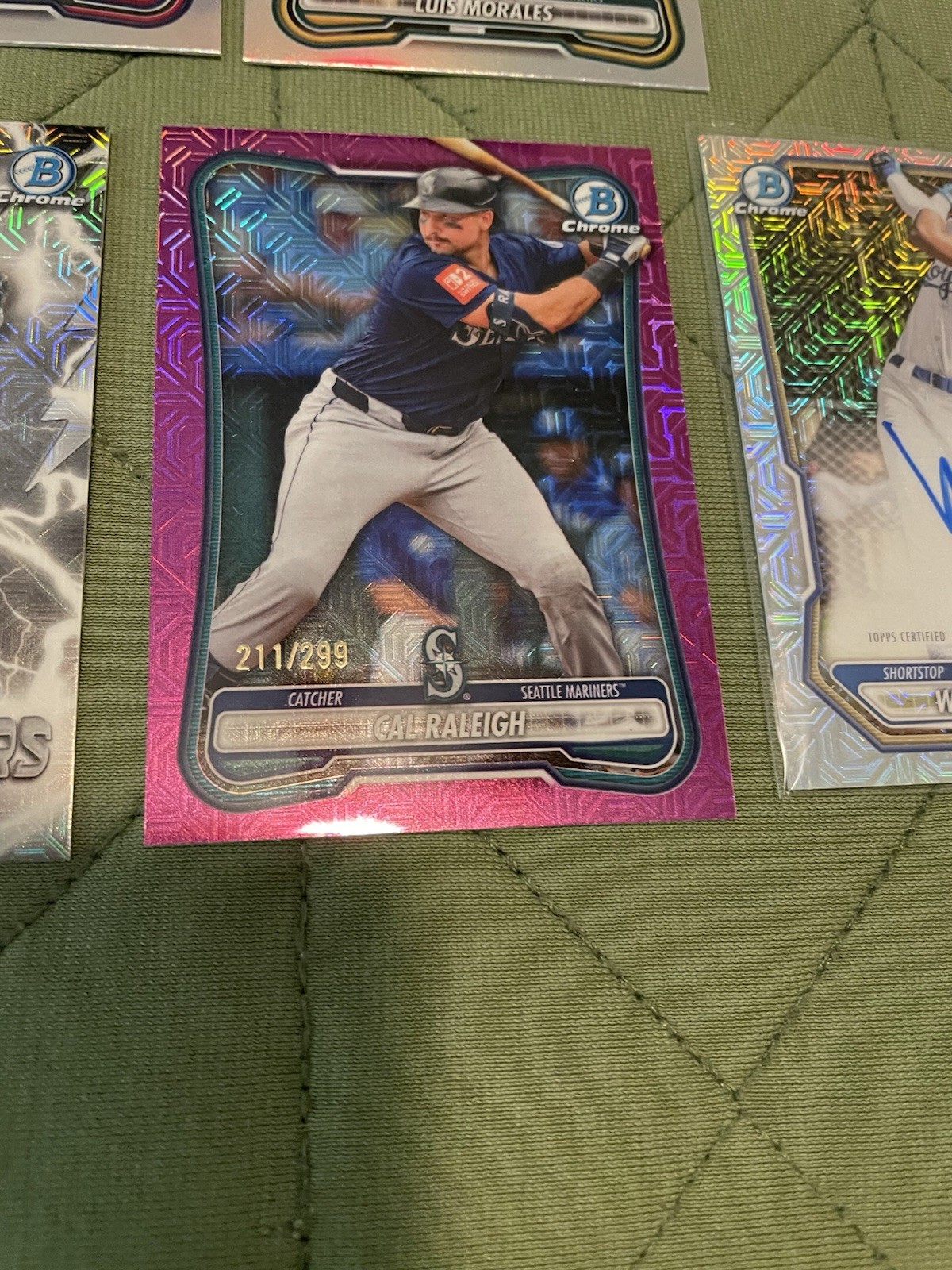 2026 Bowman Lot of 165 Base, Chrome, MOJOs, Top Prospects Numbered Card & 1 Auto