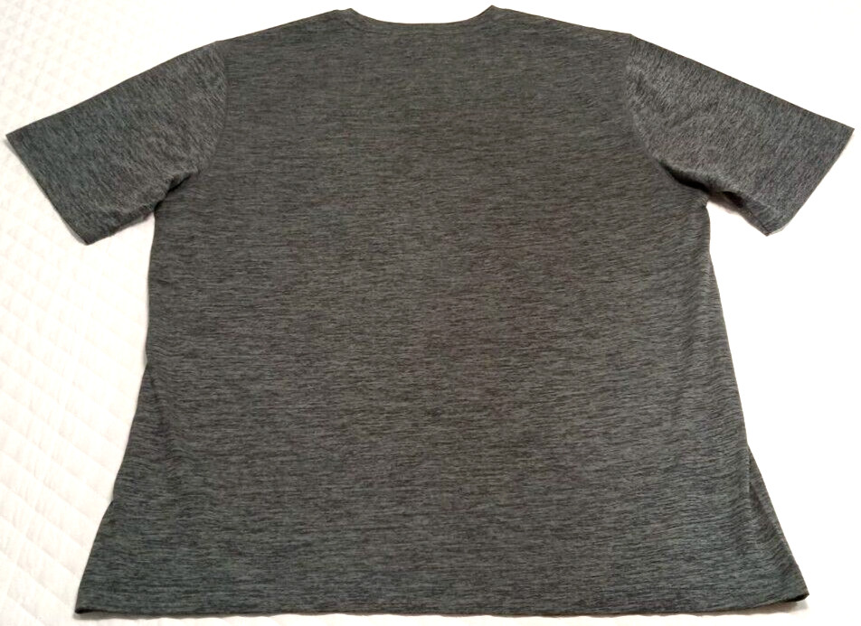 NWT Majestic Cool Base Philadelphia Eagles Men’s Large T-Shirt Dark Heather Gray