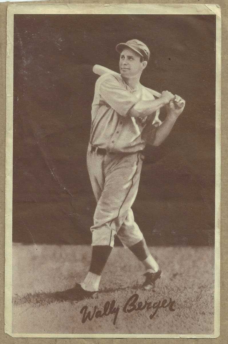 Wally Berger 1939 Goudey Premium R303-A; Ungraded (lower). Free Ship to U.S.