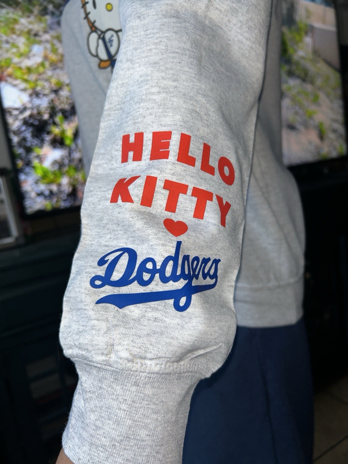 Hello Kitty Los Angeles Dodgers Gray Pullover Hoodie – World Series MLB -Replica