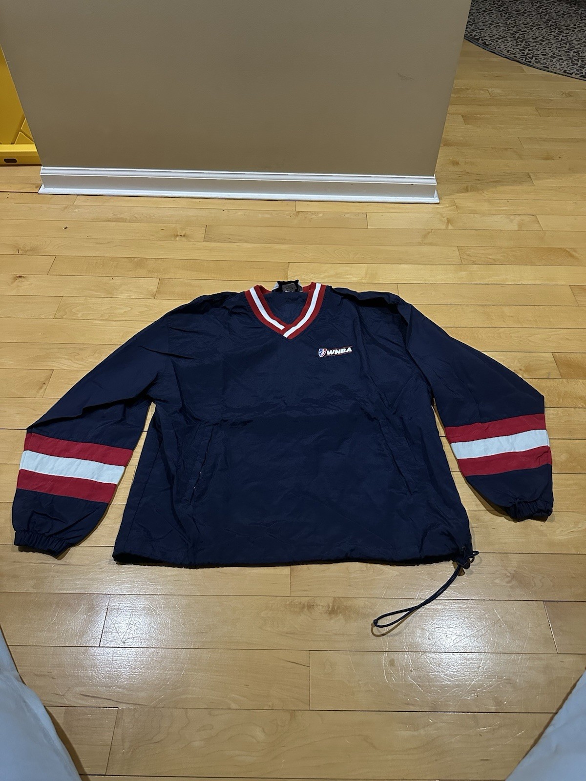 VNTG WNBA Champion Navy Blue Pullover 100% Nylon Womens Medium Long Sleeve