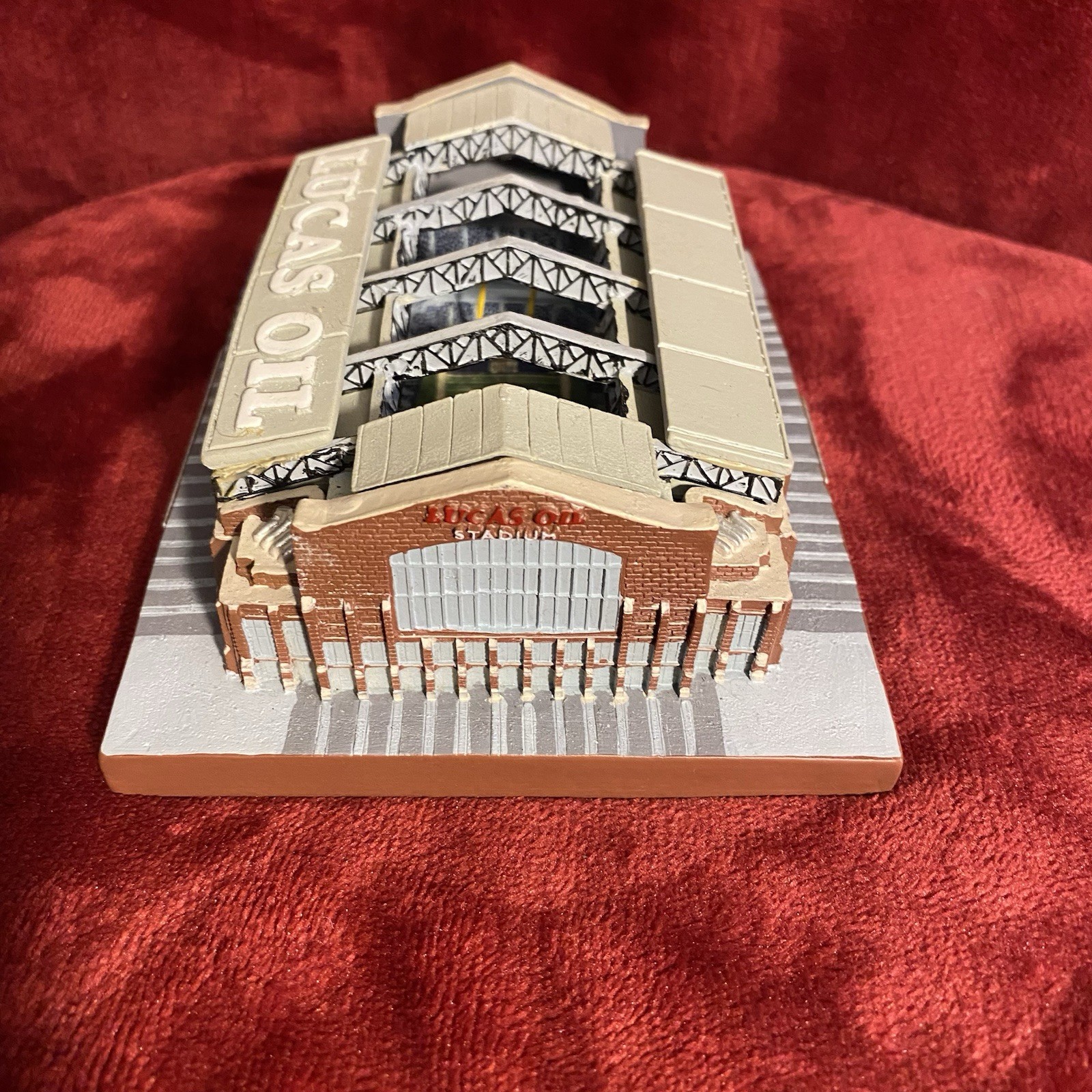 Indianapolis Colts Lucas Oil Stadium Mini Replica Huntington 5.75” X 4.5”