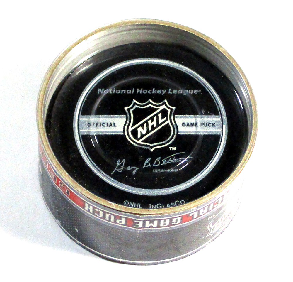 2006 Stanley Cup Final Game 6 Center Ice NHL Official Game Puck New NIP