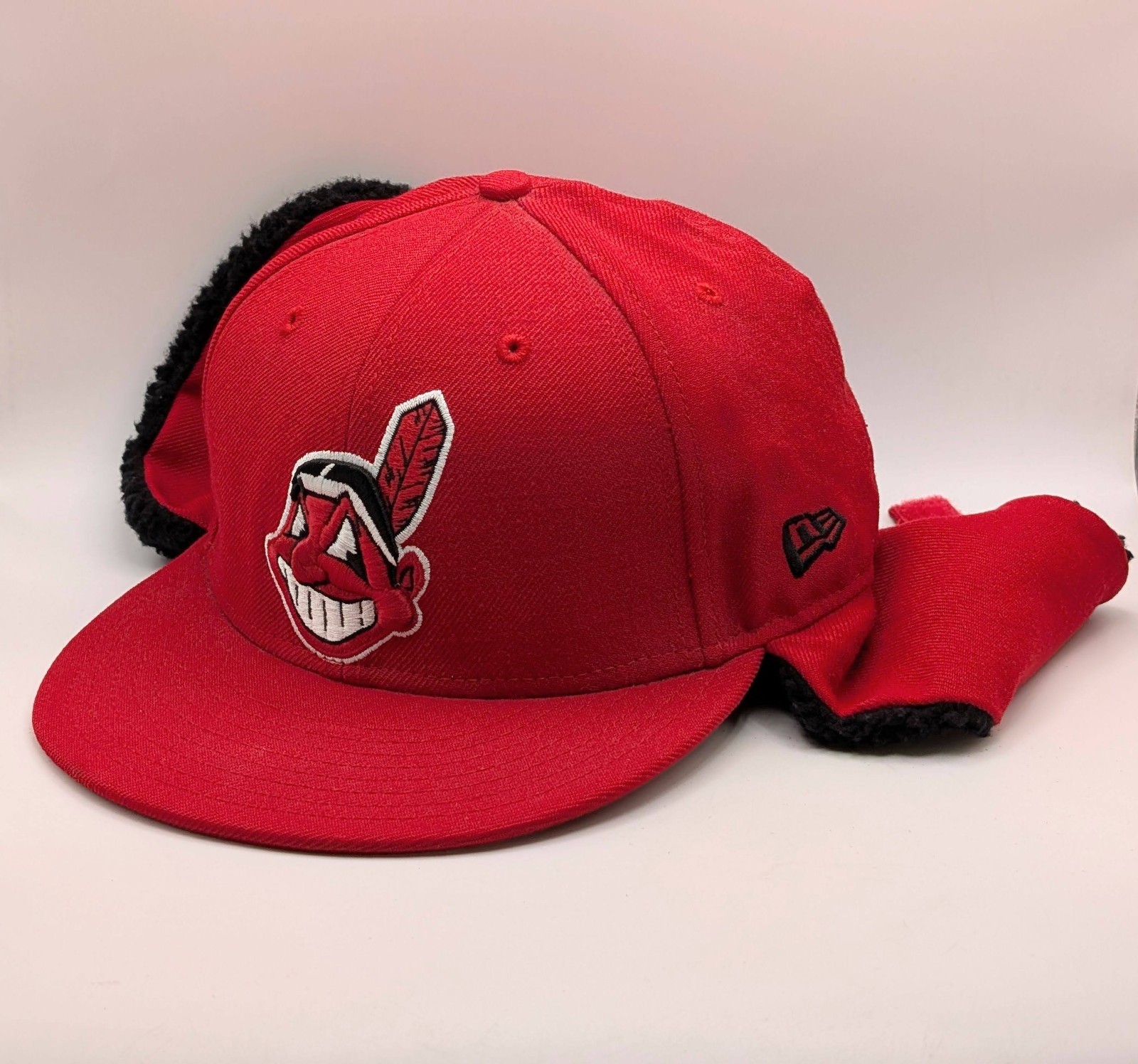 New Era MLB Cleveland Indians Chief Wahoo Fur Ear Flaps Fitted Hat Size 7 1/4