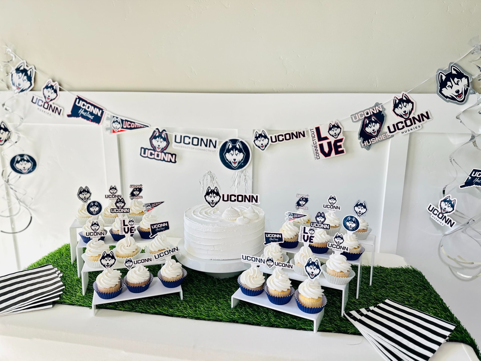 UConn Huskies Party Supplies Set – 42 Pc Banner & Cupcake Toppers for Graduation