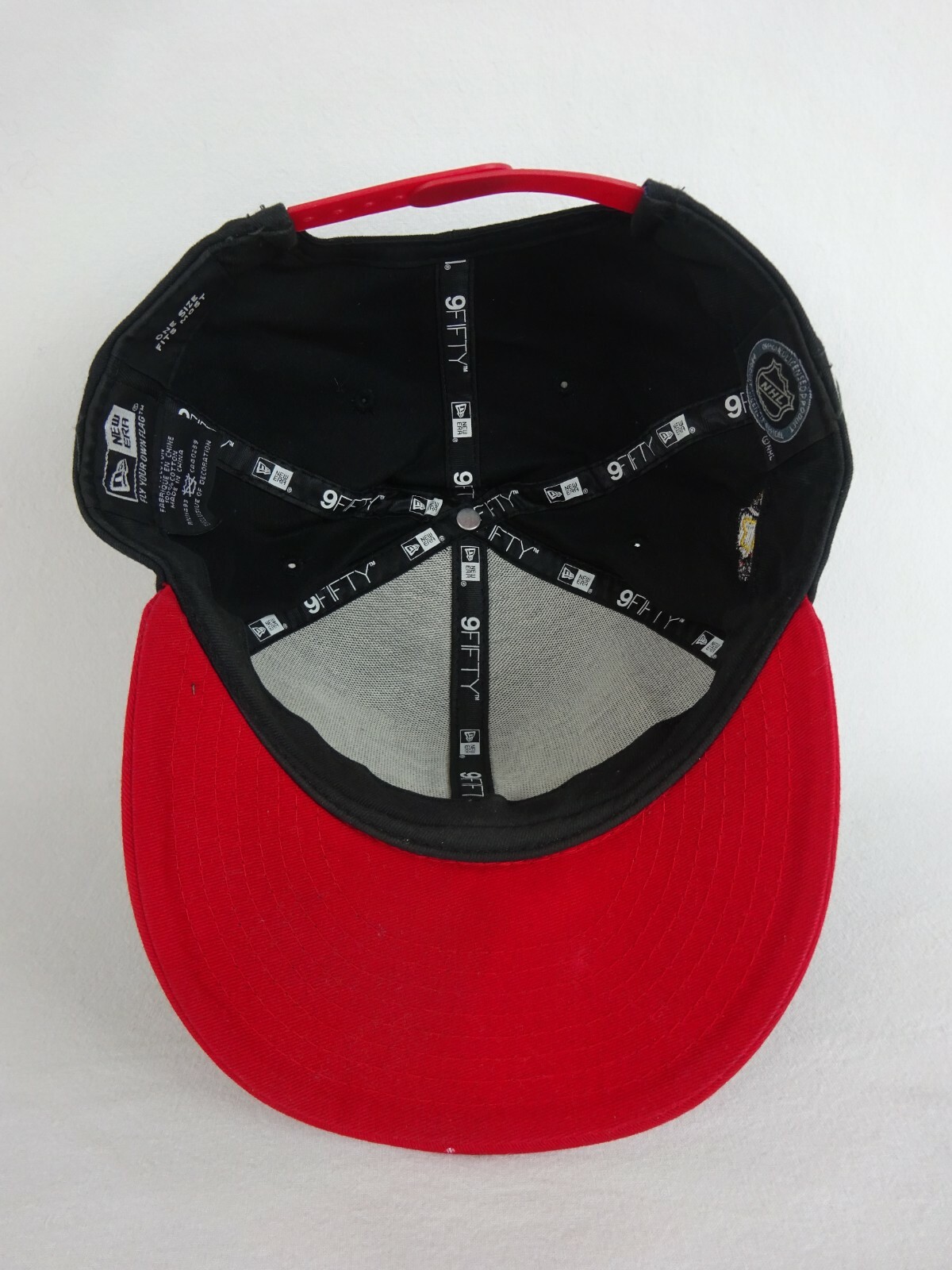 Chicago Blackhawks New Era 9Fifty 2 Tone Black Red Snapback Hat NHL