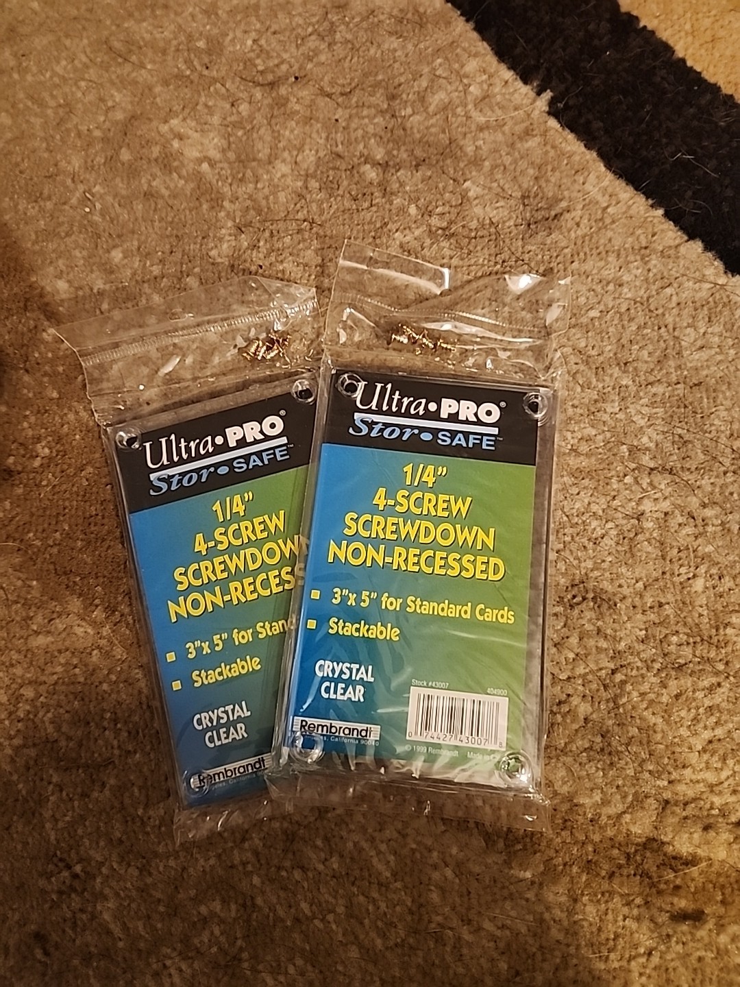 2 Ultra Pro 1/4 inch 4-SCREW SCREWDOWN NON RECESSED Trading Card Holders 3×5