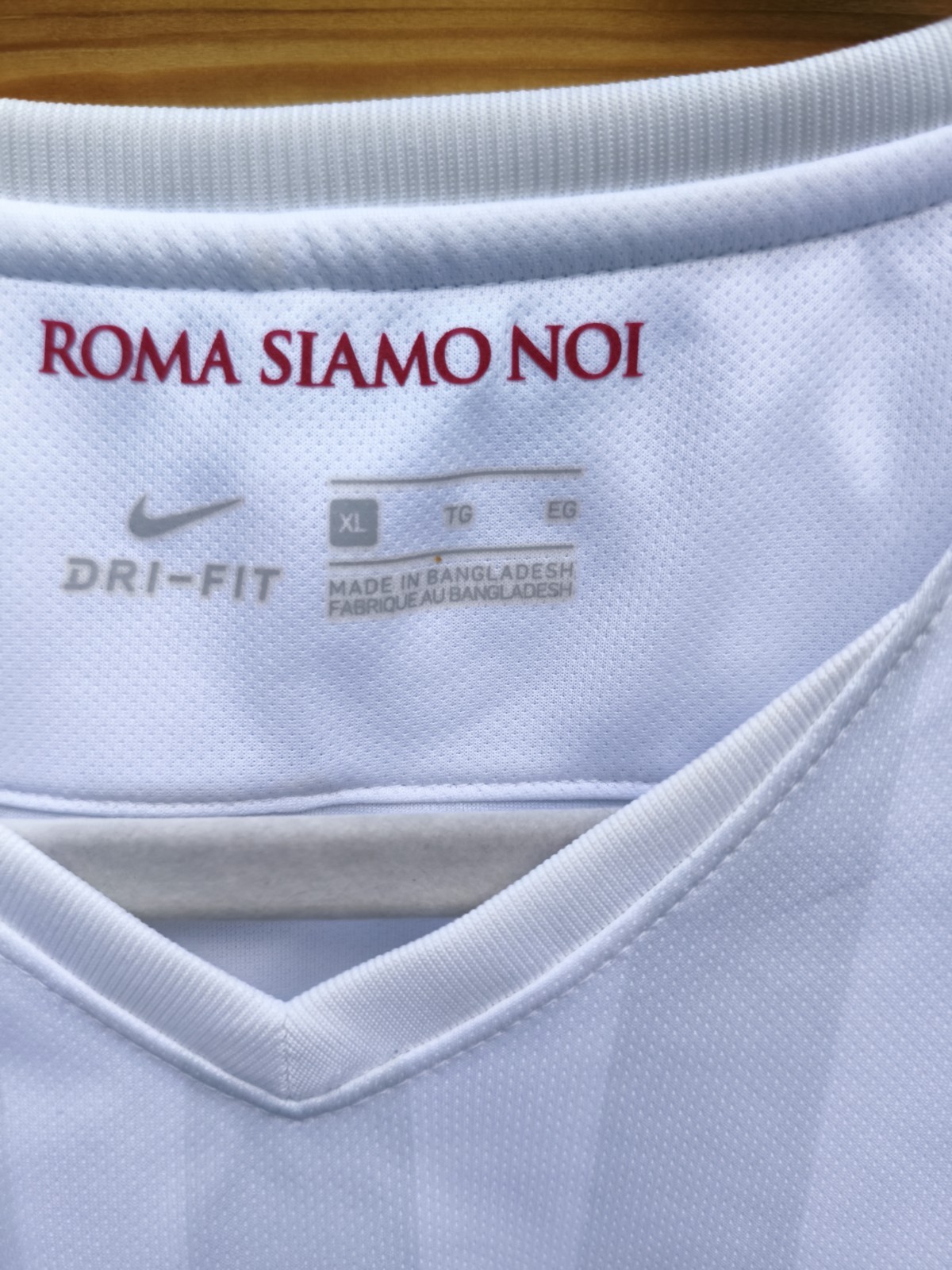 AS Roma Away 2017/18 Football Shirt Size XL Totti #10 Nike