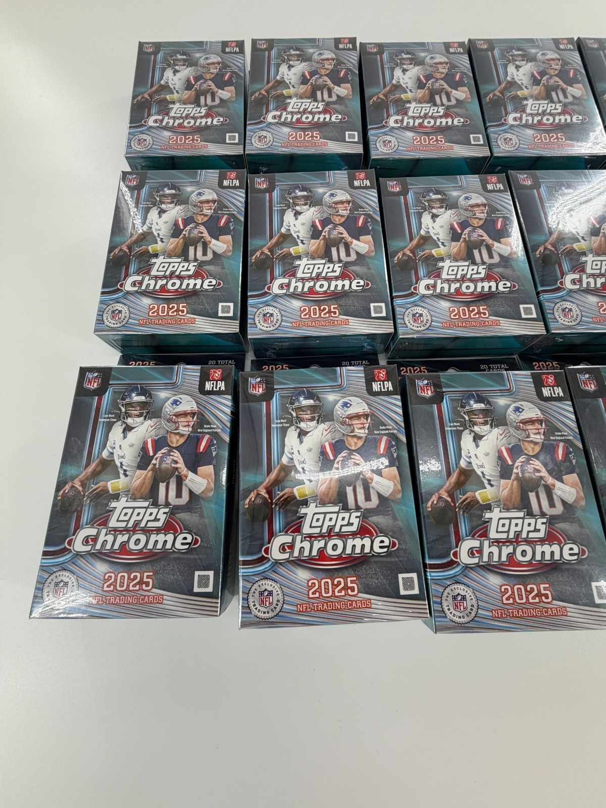 2025 Topps Chrome Football NFL Hangers Boxes LOT OF 15 IN HAND