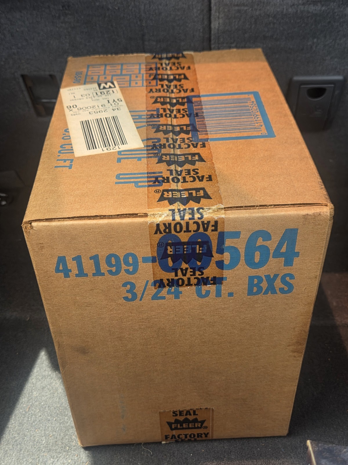 Factory Sealed 1990 Fleer Football Rack Pack 3 Box Case – 3/24ct NEW 41199-0564