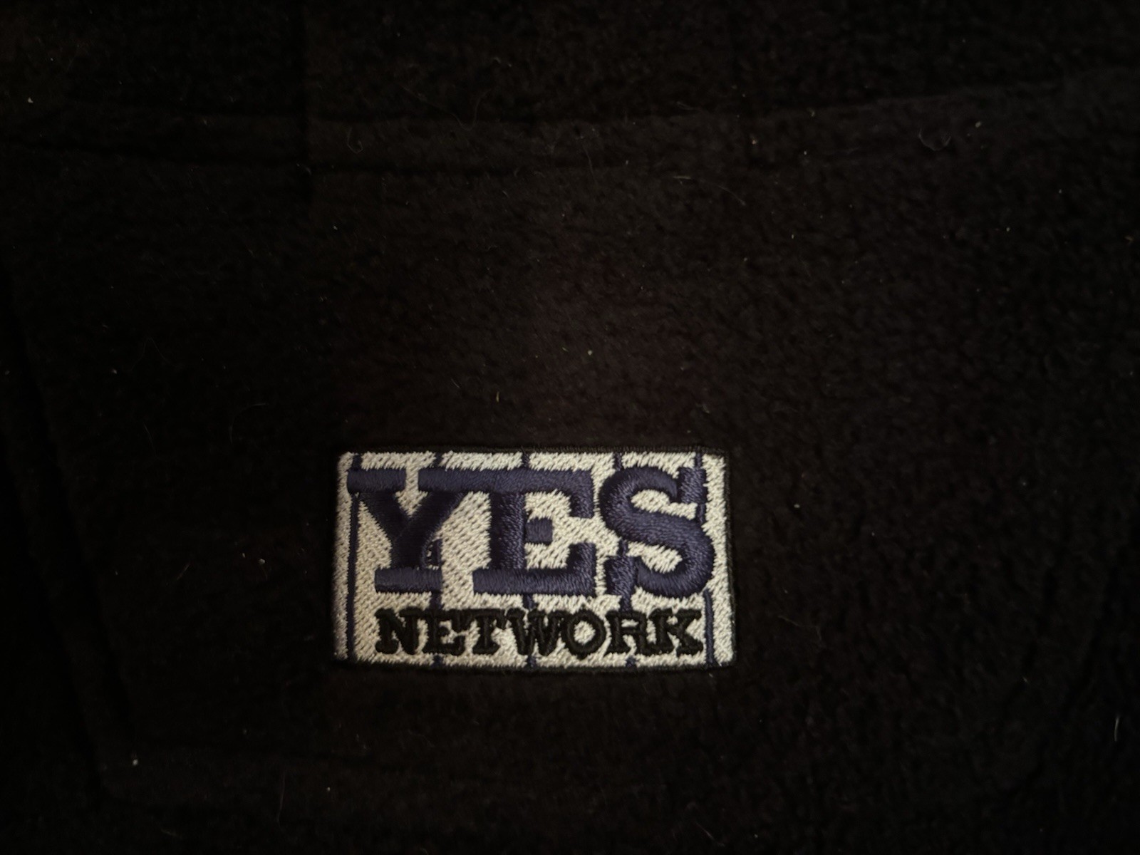 NY Yankees + YES NetworK XL ANTIQUA BLACK 1/4 Zip Polyester Sweatshirt RARE