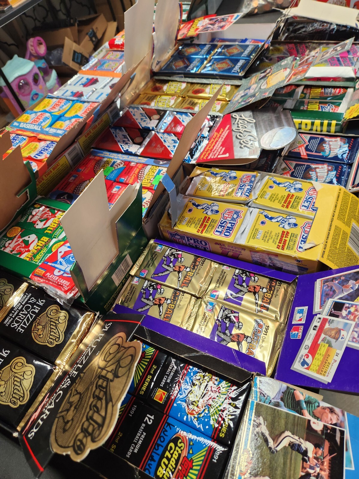 ESTATE SALE- Lot of 100 Old Unopened BASEBALL CARDS In packs. SUPER BONUS!!!!