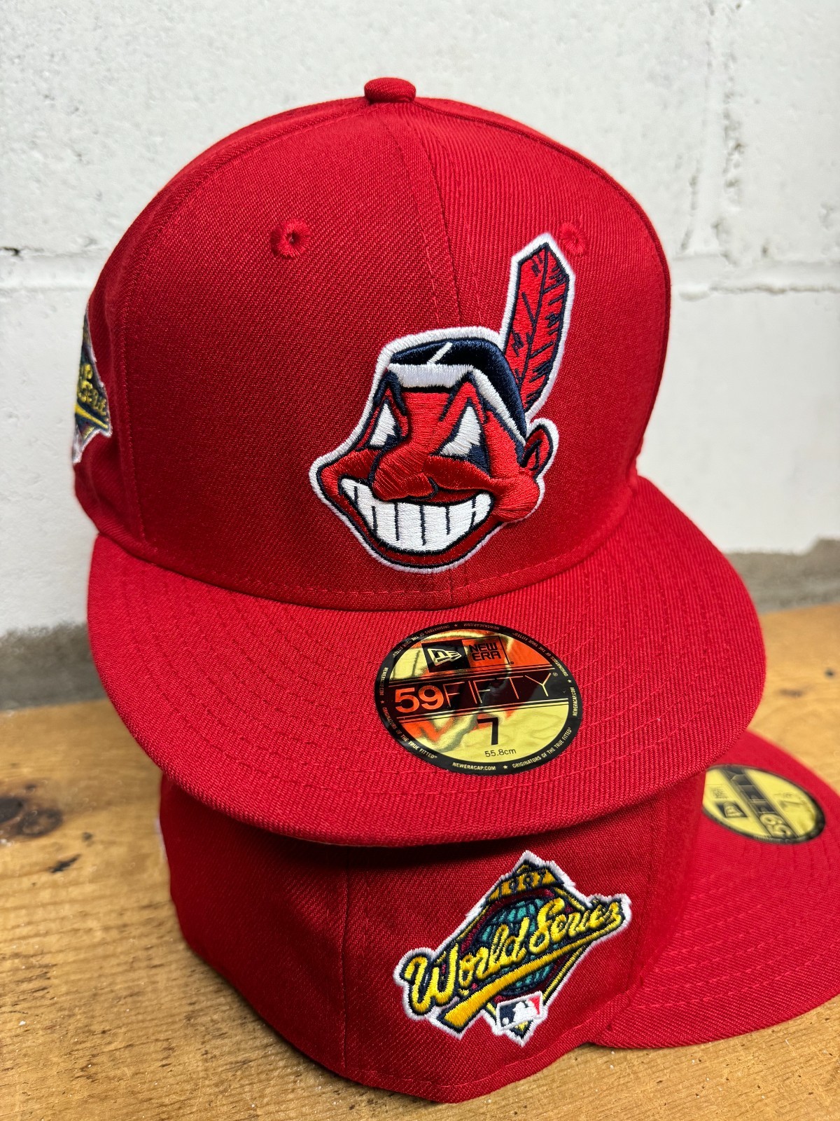 Cleveland Indians Wahoo W/ patch RED New Era Fitted Club 59Fifty CLASSIC DESIGN