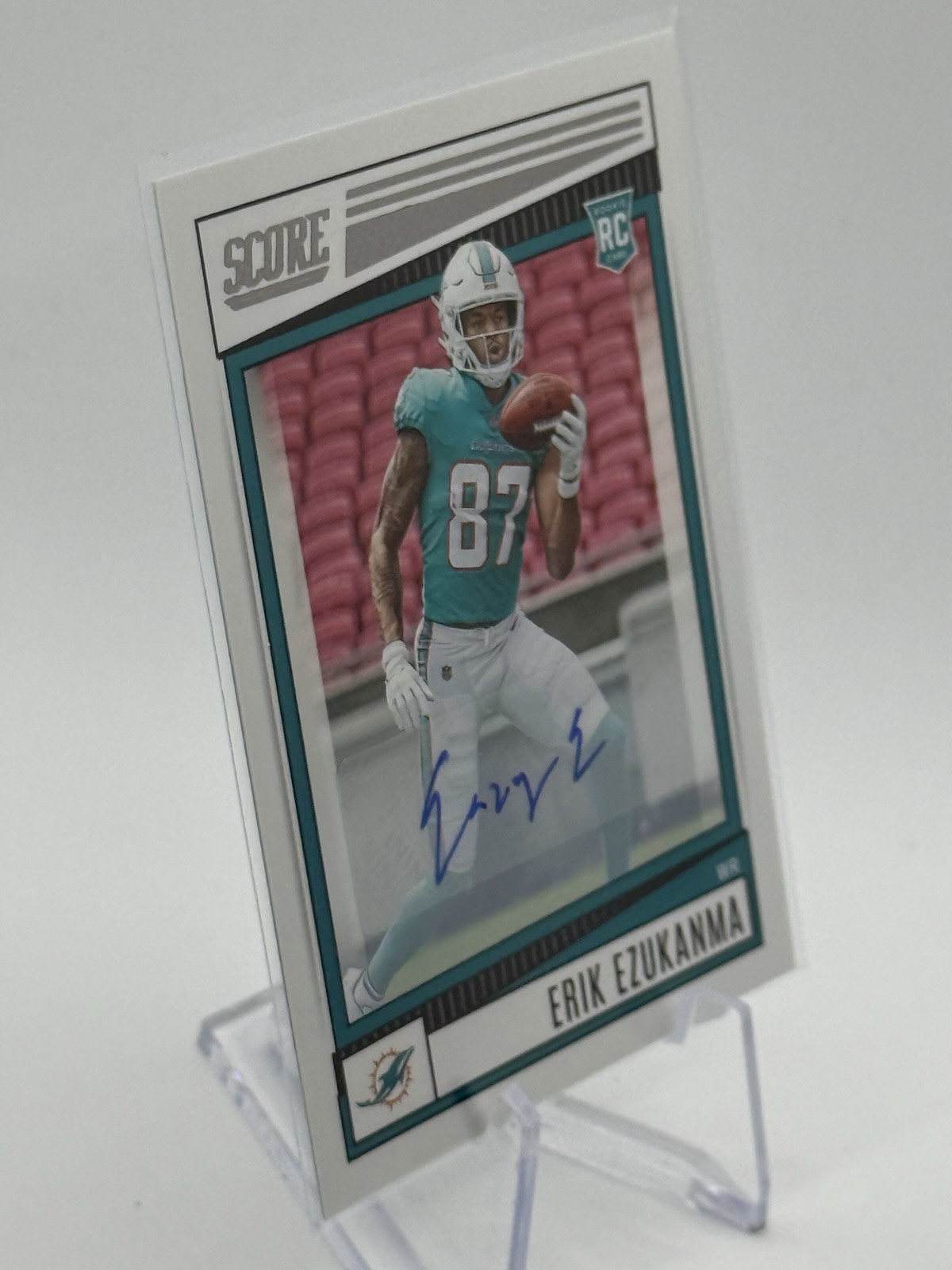 2022 Score – Rookies Erik Ezukanma #400 Signatures (AU, RC)