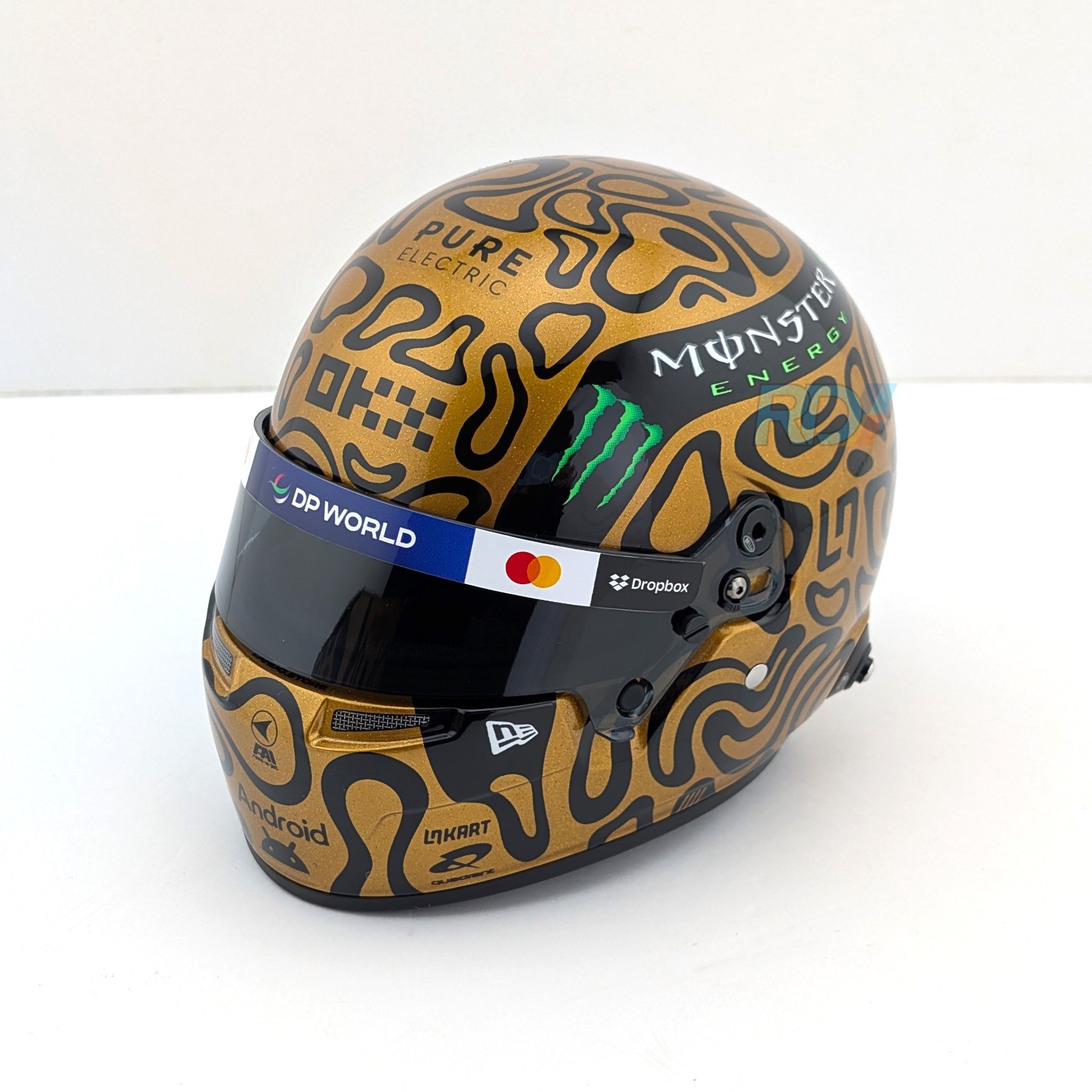 Lando Norris – World Champion Edition Mini Helmet – 1:2 Scale Bell F1 Helmet