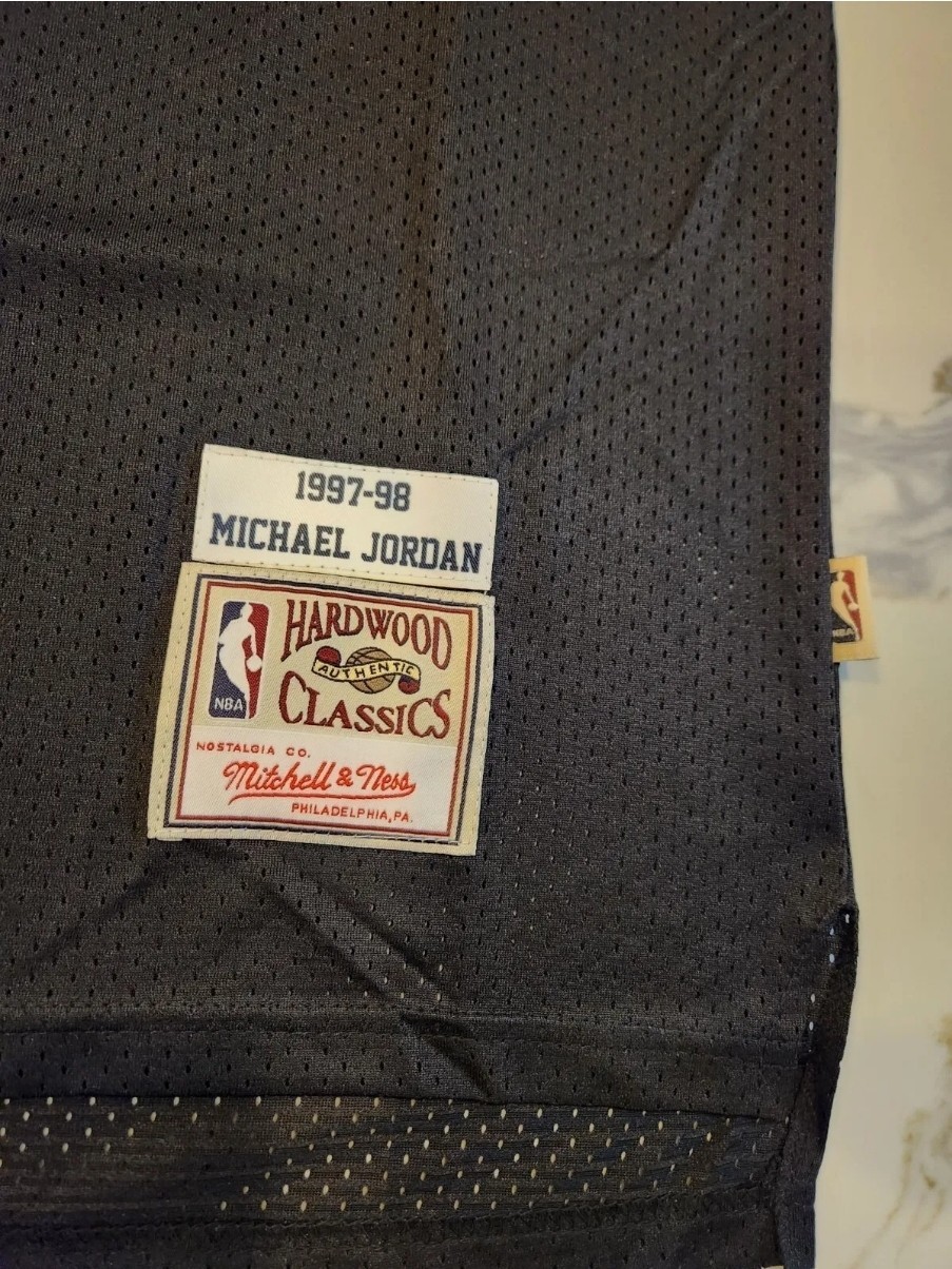 Nike Swingman 🔥 Michael Jordan 🔥#23 Bulls 2019-20 City Edition Jersey Men’s LG